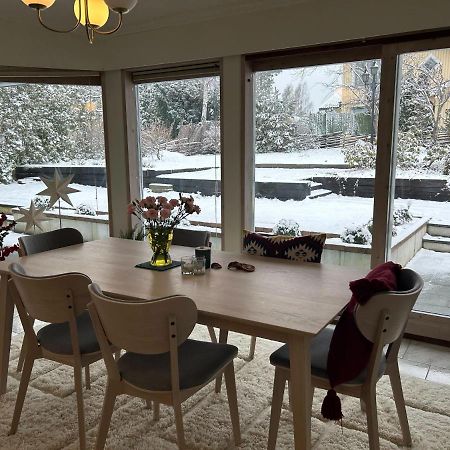 Villa Stockholm Taby ภายนอก รูปภาพ